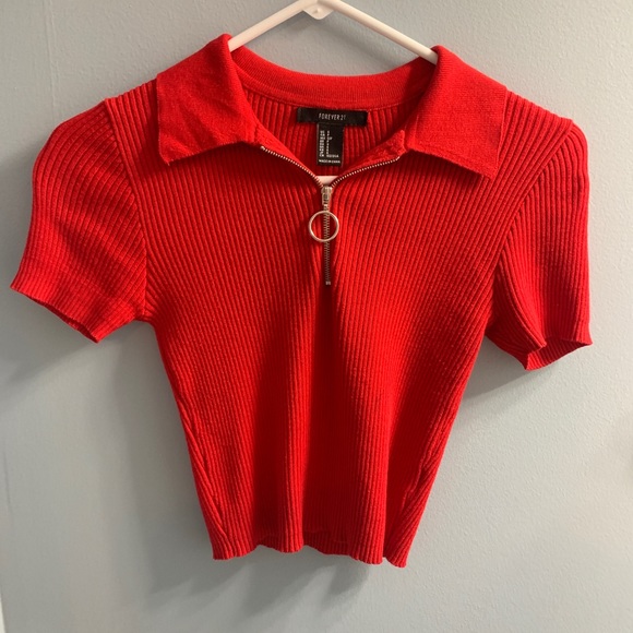 Red top - Picture 3 of 4